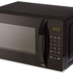 Small WINIA WOR07R3ZEL Retro Microwave